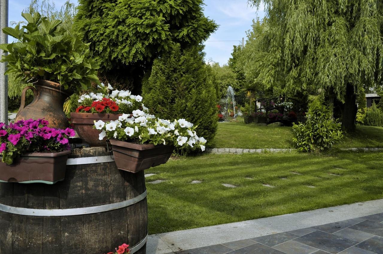 Pazo De Monterrei Hotel Ourense Exterior photo